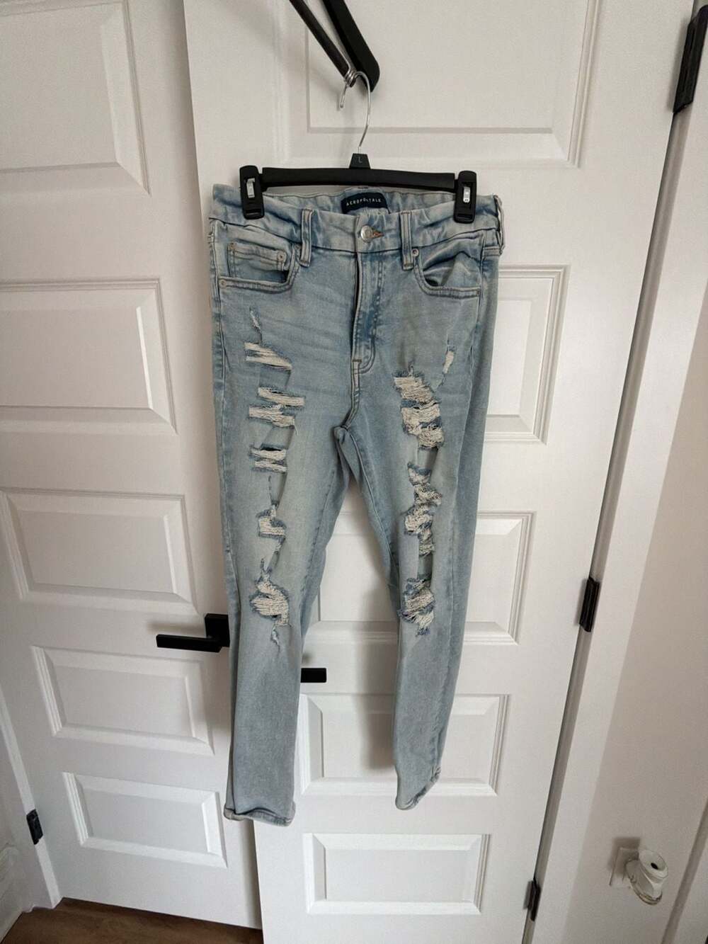 Aeropostale High Rise Curvy Jegging Distressed Light Wash Jeans Size 10 Reg